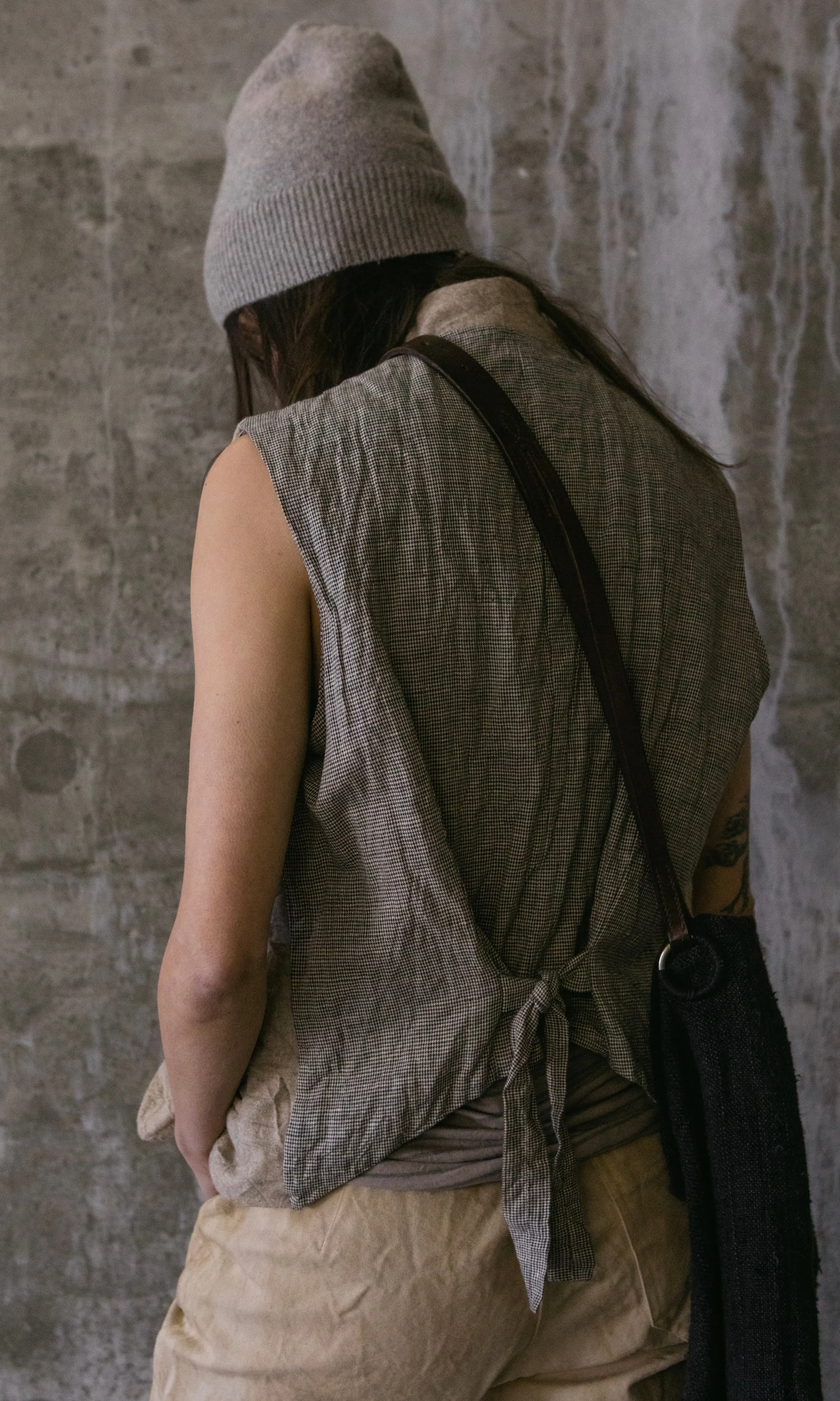 CRINKLED WOOL VEST