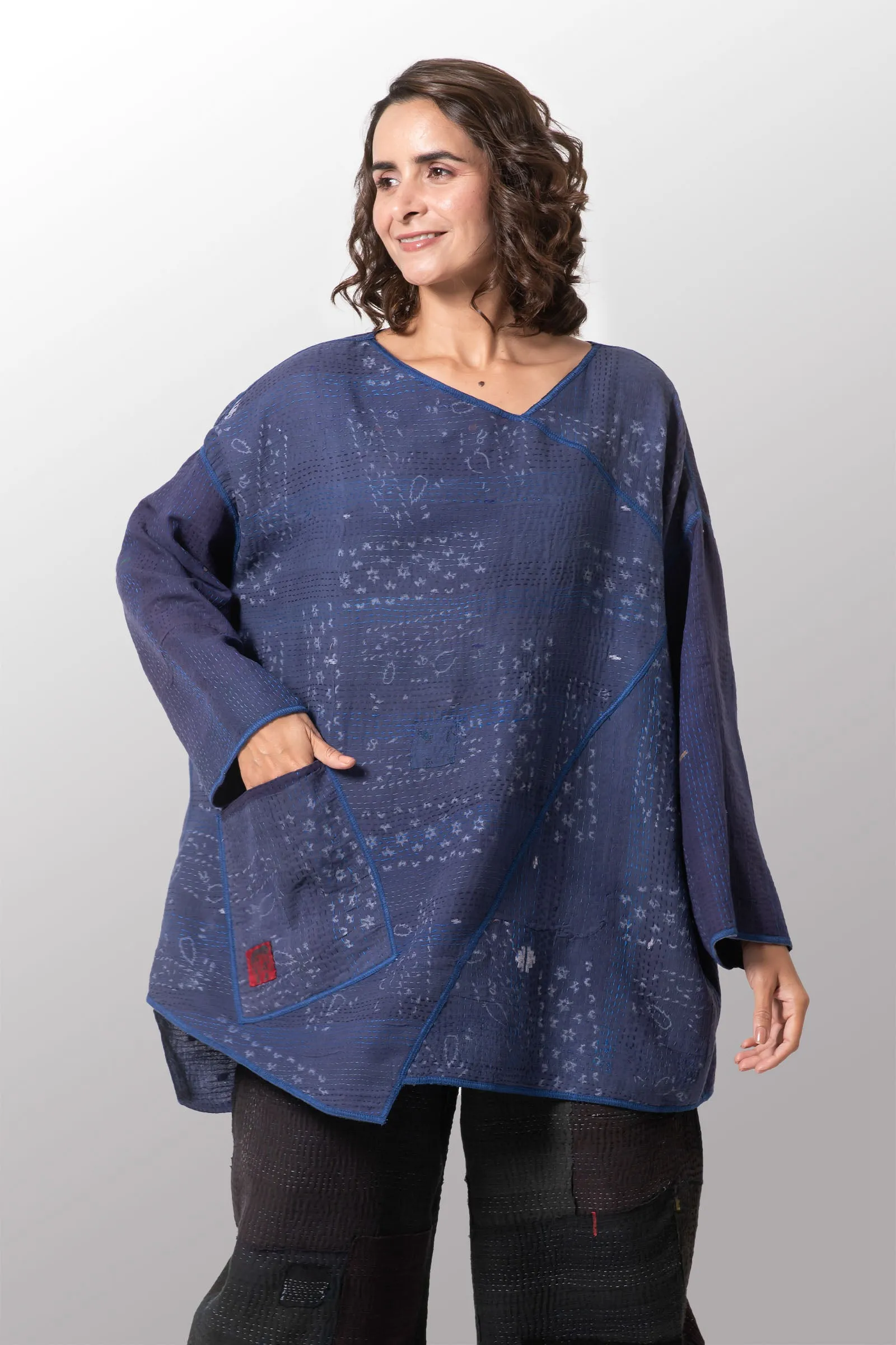 FRAYED PATCH KANTHA OVERSIZED TUNIC - fi2510-nvy -